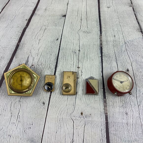STEAMPUNK‎ VINTAGE BRASS CLOCK GEARS PARTS MISC ELECTRONICS LOT - Picture 1 of 8
